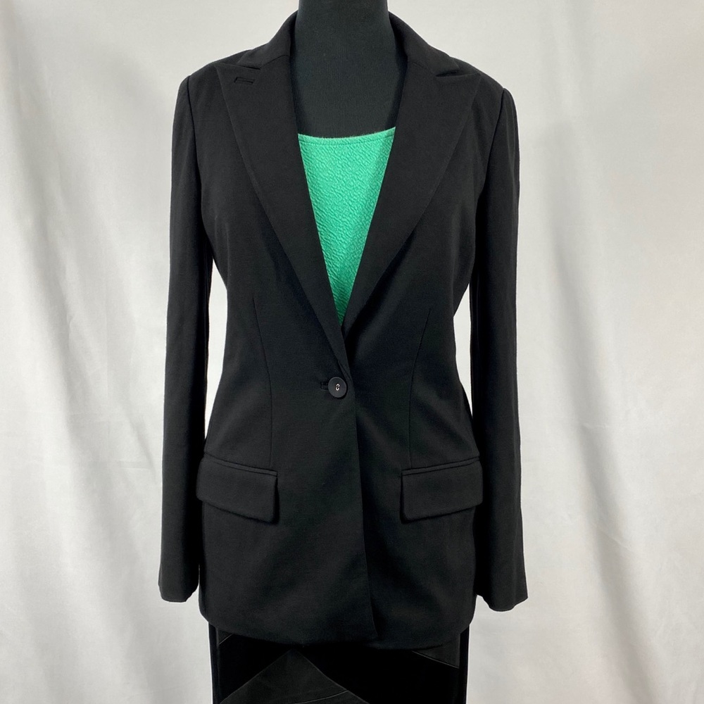 DIANE VON FURSTENBERG black blazer